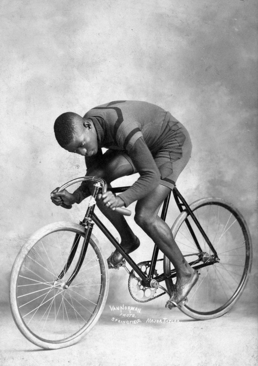 Vận động viên xe đạp đầu tiên trên thế giới - Marshall Walter 